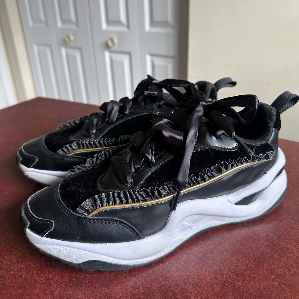 Puma x Charlotte Olympia 
Women’s Rise NU 'Black Ruffle Trim Trainers Size 9.5